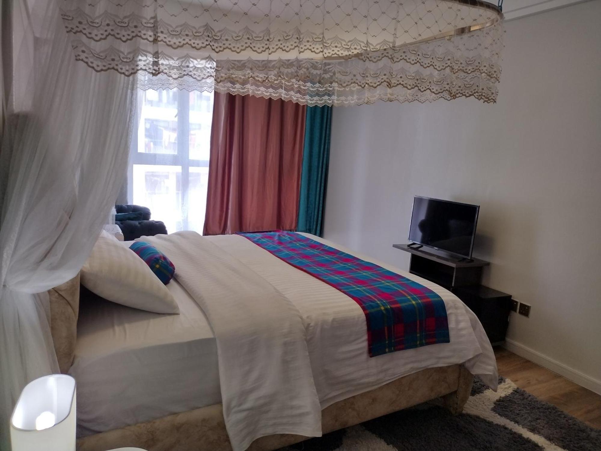 Lenayan Park View Bed & Breakfast Mlolongo Dış mekan fotoğraf